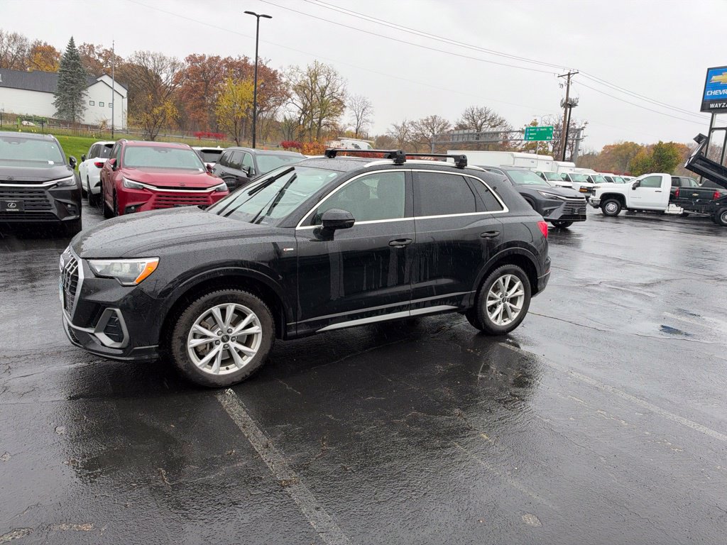 Used 2022 Audi Q3 2.0T Premium AWD/4WD image 1