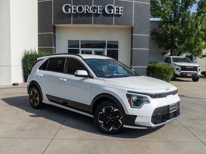 Certified 2023 Kia Niro Wind w/ Wind Preserve Package