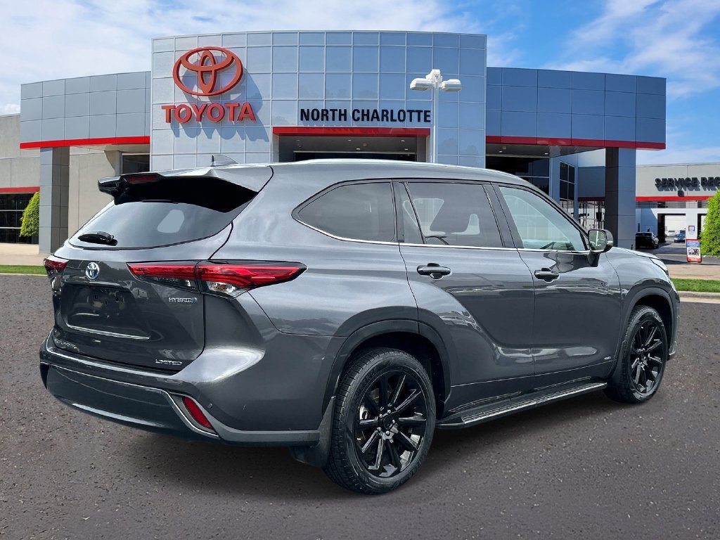 Used 2023 Toyota Highlander Limited AWD/4WD image 8