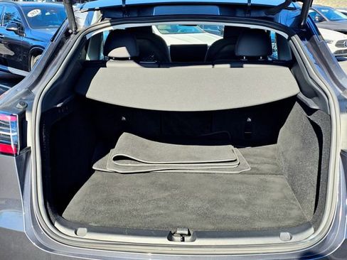 Used 2023 Tesla Model Y Long Range image 10