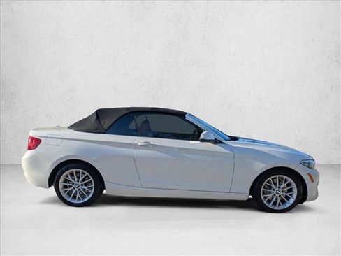 Used 2016 BMW 228i xDrive Convertible image 4