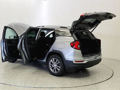 Used 2023 GMC Terrain SLT FWD image 11