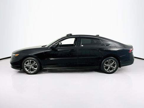 Used 2023 Honda Accord EX image 8