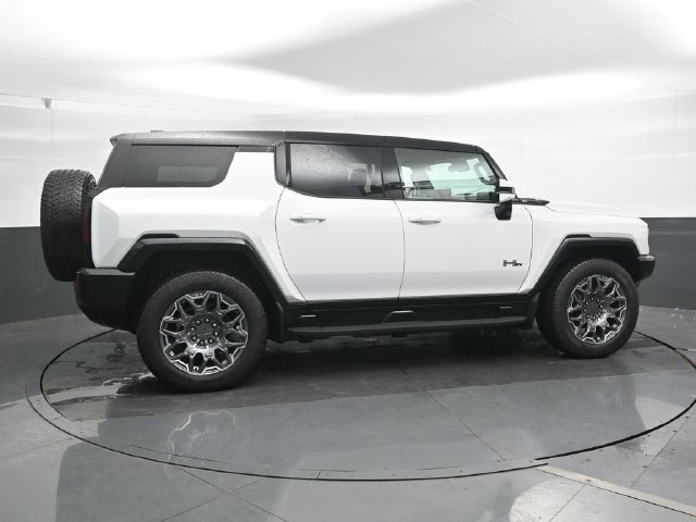 Used 2025 GMC Hummer EV 3X w/ LPO, Cargo Utility Package AWD/4WD image 5