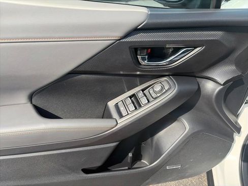 Used 2024 Subaru Crosstrek 2.5i Limited AWD/4WD image 8