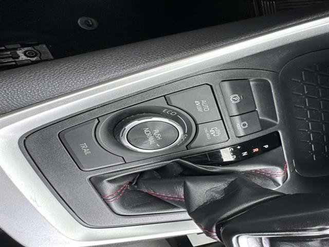 Used 2024 Toyota RAV4 SE w/ Weather & Moonroof Package AWD/4WD image 46