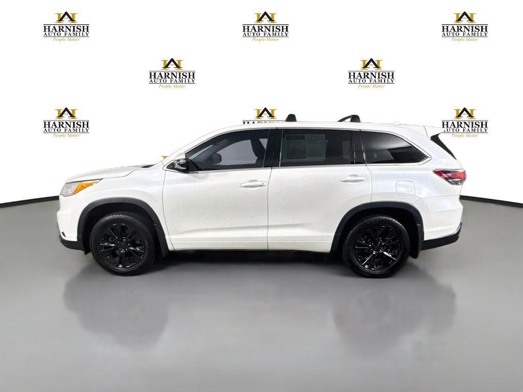 Used 2015 Toyota Highlander Plus AWD/4WD image 4