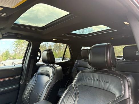 Used 2018 Ford Explorer Platinum AWD/4WD image 22