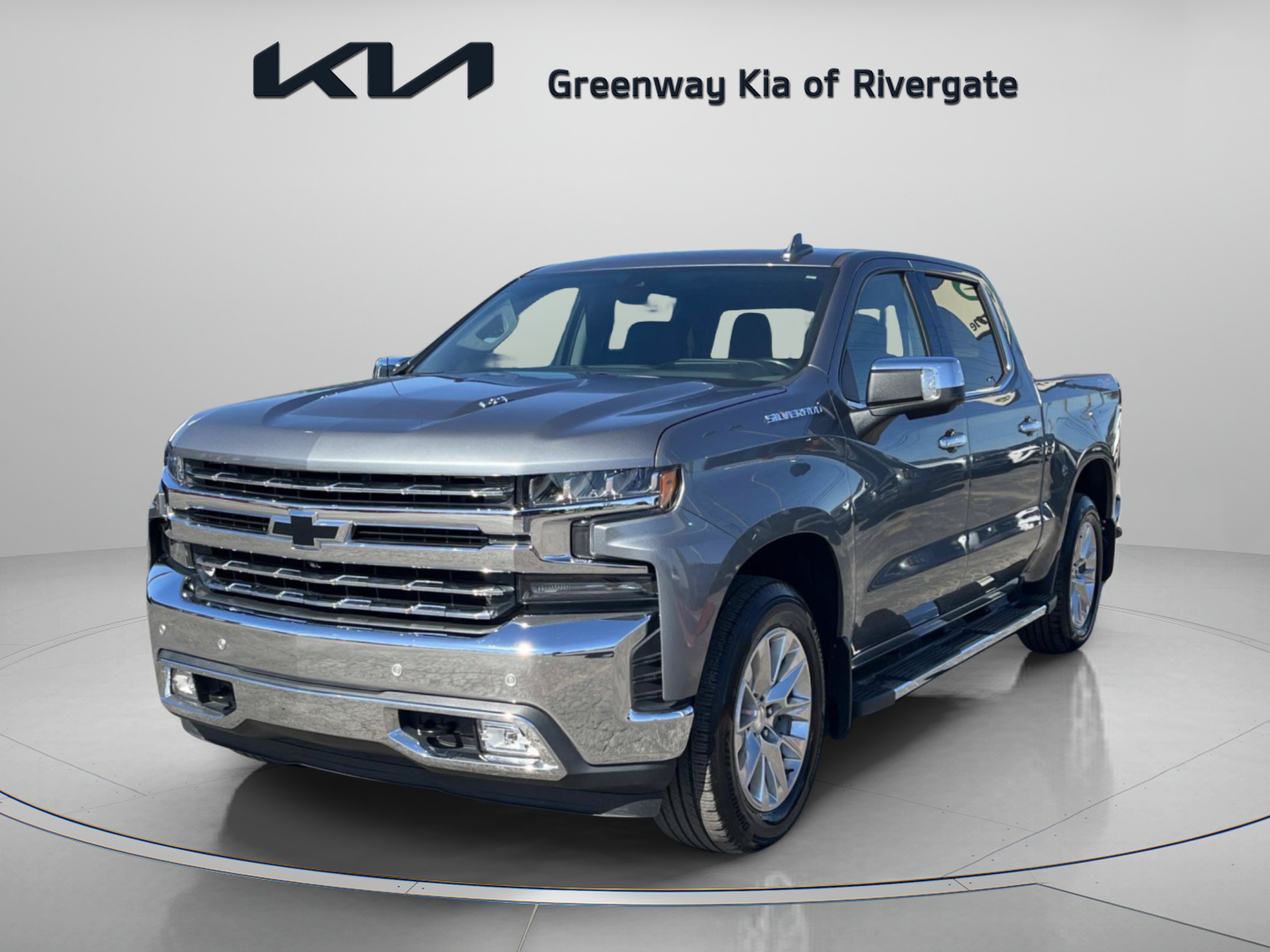 Used 2019 Chevrolet Silverado 1500 LTZ w/ LTZ Premium Package AWD/4WD image 3