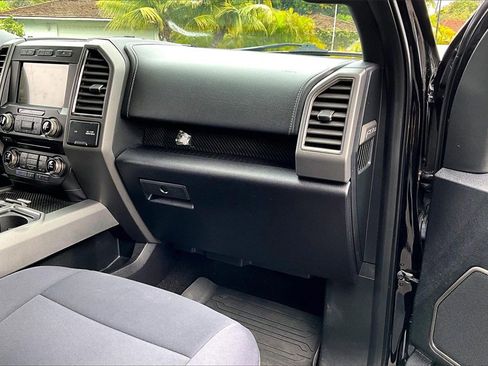 Used 2018 Ford F150 Raptor w/ Equipment Group 802A Luxury image 16