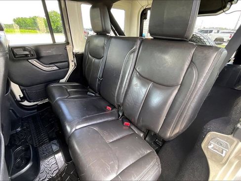 Used 2017 Jeep Wrangler Unlimited Sport w/ Quick Order Package 24S AWD/4WD image 18