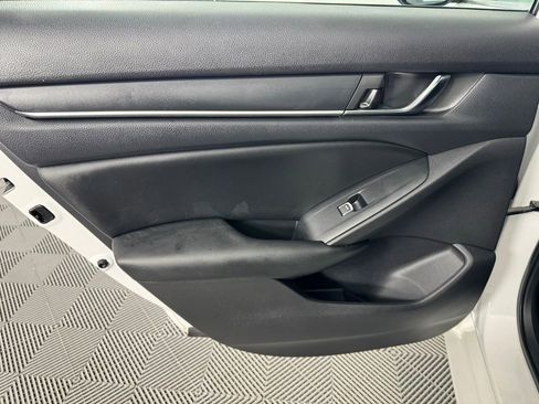 Used 2022 Honda Accord Sport image 19