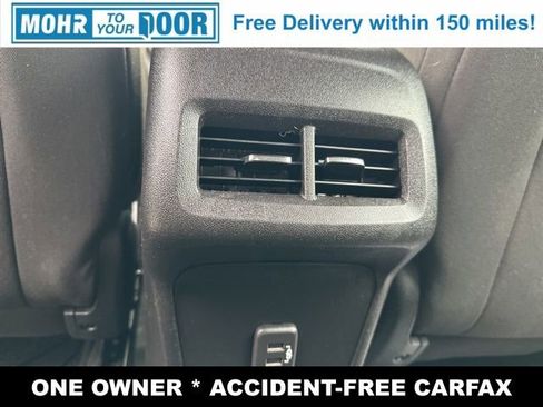 Used 2019 Chevrolet Equinox LS image 32