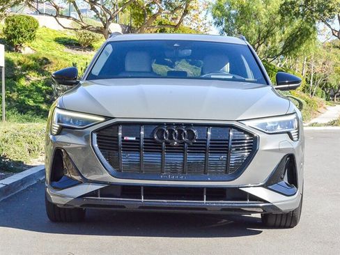 Used 2022 Audi e-tron Chronos w/ Chronos Package image 2