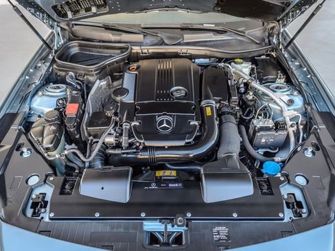 Used 2012 Mercedes-Benz SLK 250 image 23