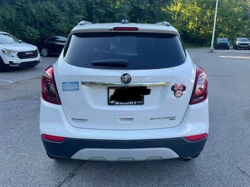 Used 2021 Buick Encore Preferred AWD/4WD image 4