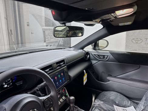 New 2026 Toyota GR86 Premium image 5