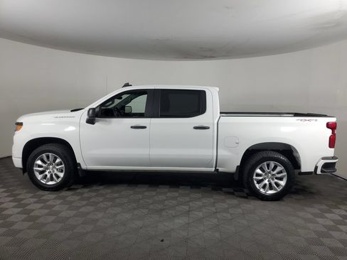 Used 2022 Chevrolet Silverado 1500 Custom AWD/4WD image 7