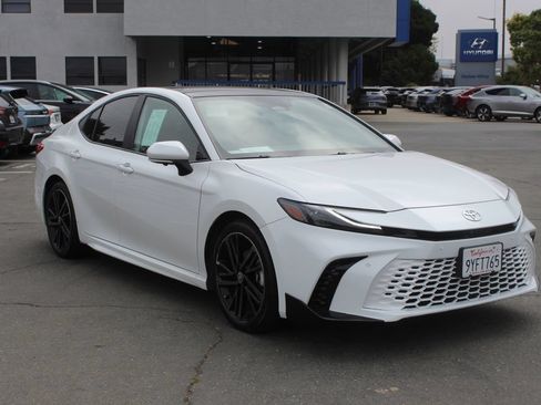 Used 2025 Toyota Camry XSE w/ Premium Plus Package FWD image 5