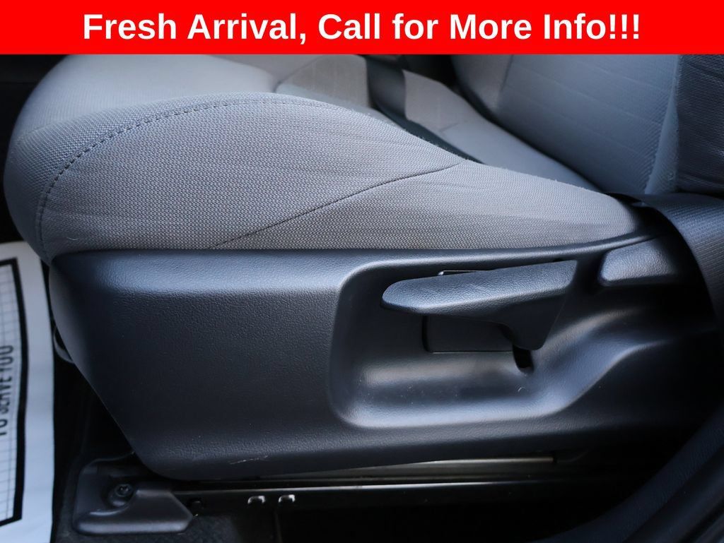 Used 2024 Toyota Corolla Cross AWD Hybrid image 17