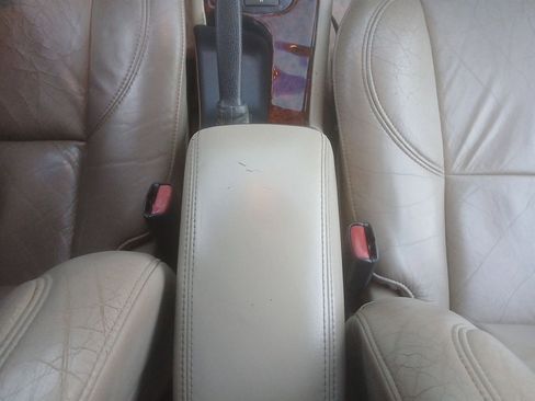 Used 1999 Volvo C70 LT image 18