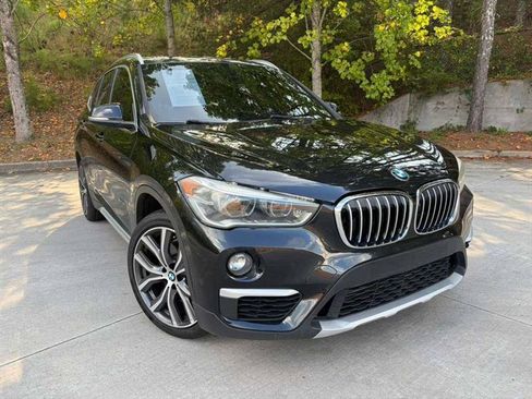 Used 2017 BMW X1 xDrive28i AWD/4WD image 1