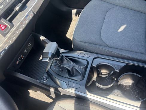 Used 2025 Kia K4 FWD image 40