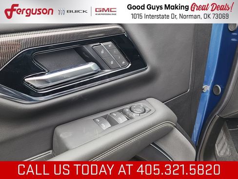 New 2026 GMC Yukon Elevation w/ Elevation Premium Package AWD/4WD image 13