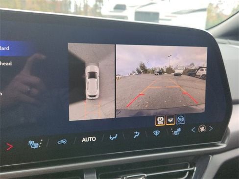 New 2026 Chevrolet Equinox EV RS image 14