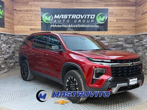 Used 2024 Chevrolet Traverse Z71 AWD/4WD image 1