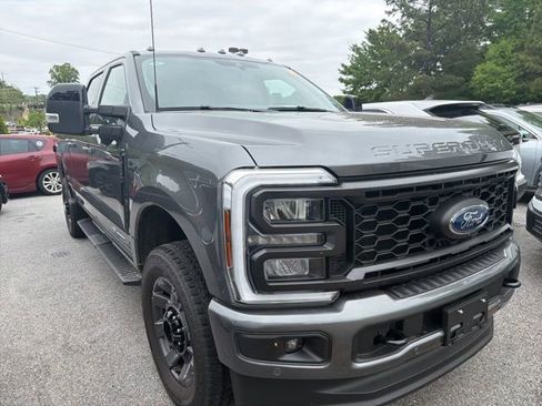 Used 2024 Ford F350 Lariat w/ Lariat Ultimate Package AWD/4WD image 4