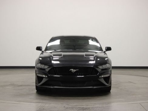 Used 2019 Ford Mustang GT RWD image 3