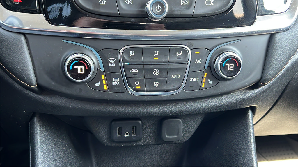 Used 2021 Chevrolet Traverse LT w/ LPO, Blackout Package AWD/4WD image 23