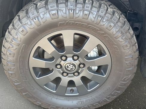 Used 2025 Toyota Land Cruiser w/ Premium Package image 10