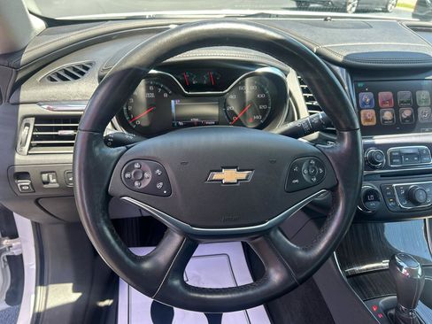 Used 2017 Chevrolet Impala Premier w/ Enhanced Convenience Package FWD image 15