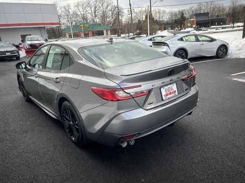 Used 2026 Toyota Camry SE image 6