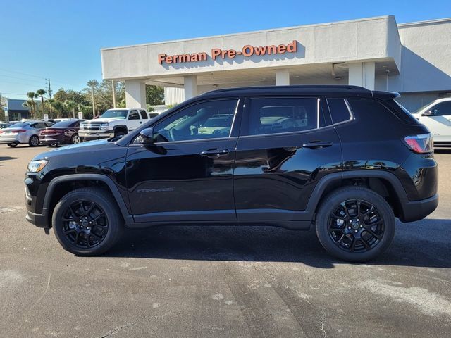 Used 2026 Jeep Compass Latitude AWD/4WD image 4