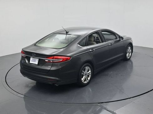 Used 2018 Ford Fusion SE FWD image 39