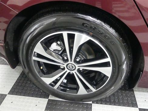 Used 2021 Nissan Sentra SV image 17