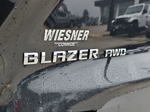 Used 2025 Chevrolet Blazer LT AWD/4WD image 13