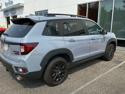 Used 2023 Honda Passport TrailSport image 5