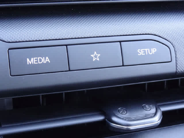 Used 2025 Kia K4 FWD image 25