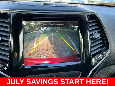 Used 2020 Jeep Cherokee High Altitude AWD/4WD image 17
