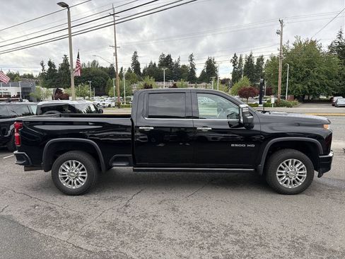 Used 2021 Chevrolet Silverado 2500 High Country w/ Z71 Off-Road Package AWD/4WD image 14