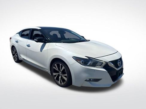 Used 2018 Nissan Maxima Platinum image 10