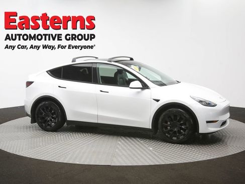 Used 2021 Tesla Model Y Long Range image 44