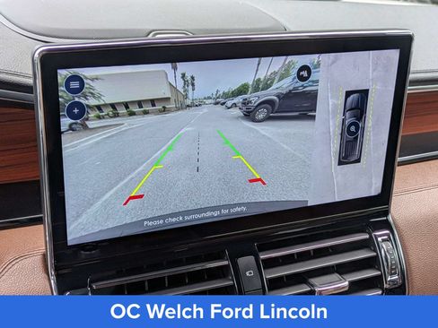 Certified 2024 Lincoln Navigator Reserve AWD/4WD image 14