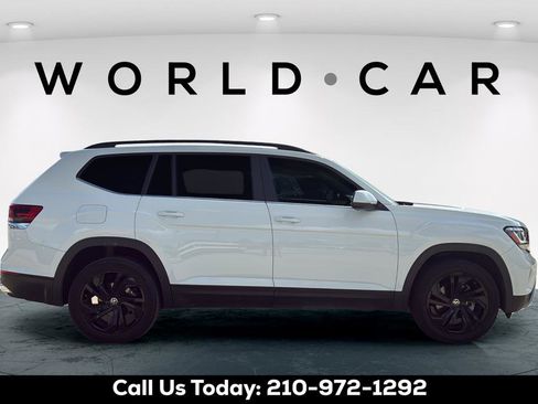 Used 2022 Volkswagen Atlas SE w/ Panoramic Sunroof Package FWD image 15