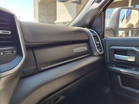 Used 2024 RAM 2500 Big Horn AWD/4WD image 25
