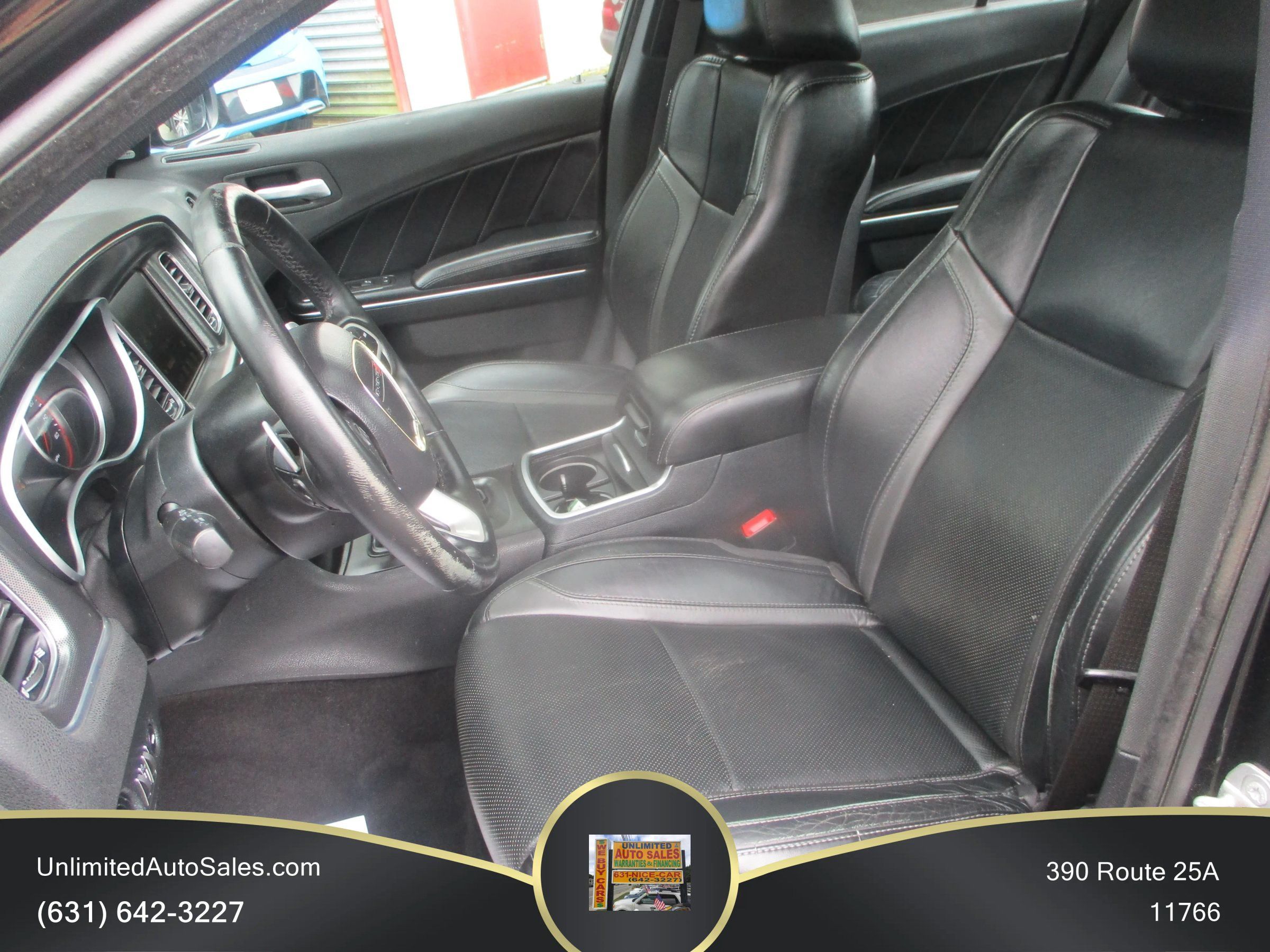 Used 2016 Dodge Charger R/T w/ Plus Group RWD image 5